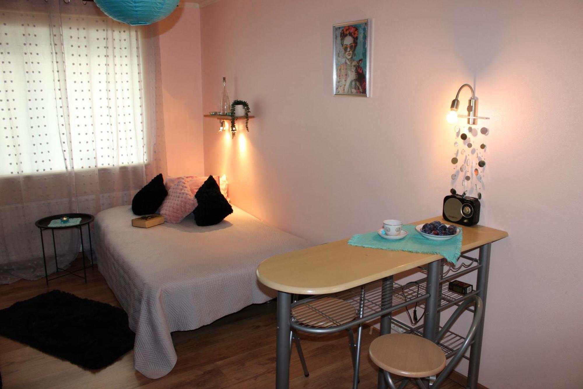 Apartment Simple Small